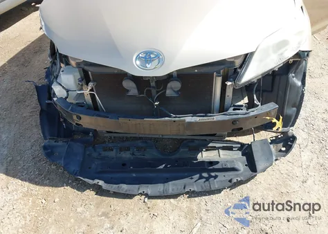 2014 Toyota Sienna Xle V6 8 Passenger из США, поврежденный, VIN 5TDYK3DC4ES442982